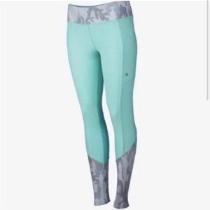 Pelagic Women’s Fiji Leggings Turqoiuse/Camo Never Worn